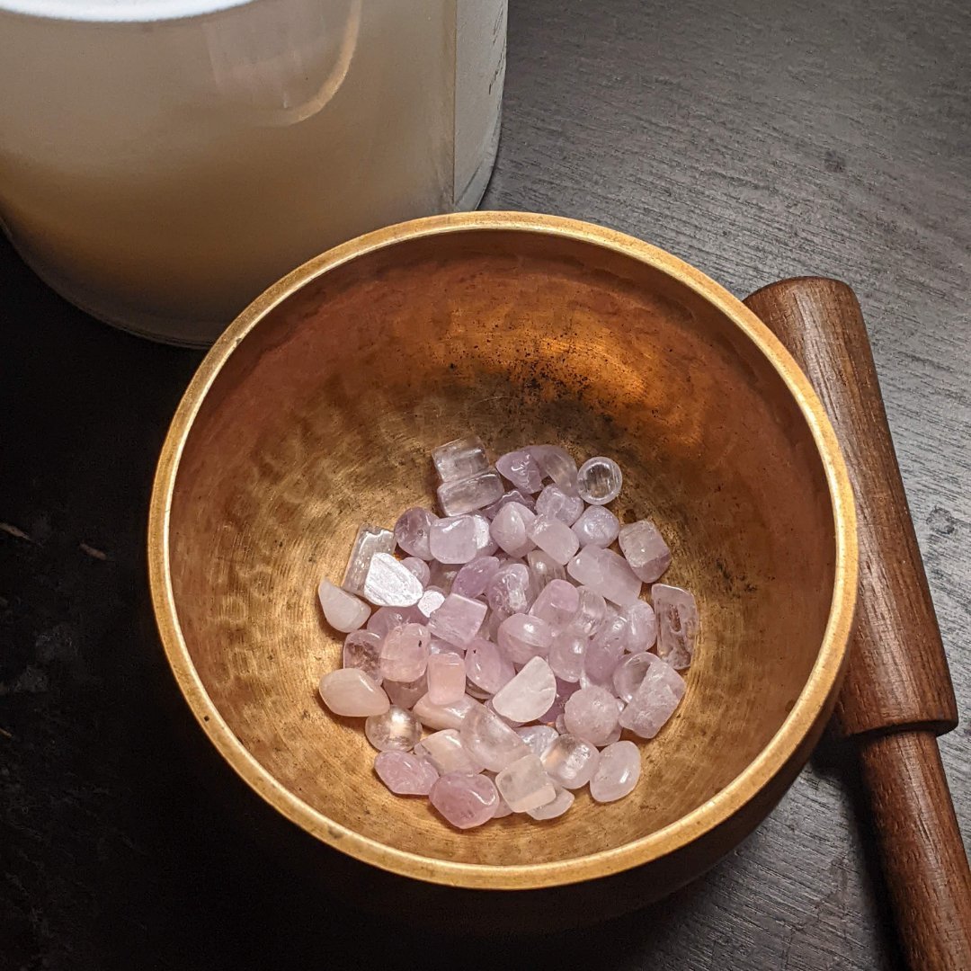 Manifesting with the Moon Cycles Series: August: Manifesting with the Moon Cycles – Visions of Abundance - All Cheri's Intriguing Crystals LLCClass